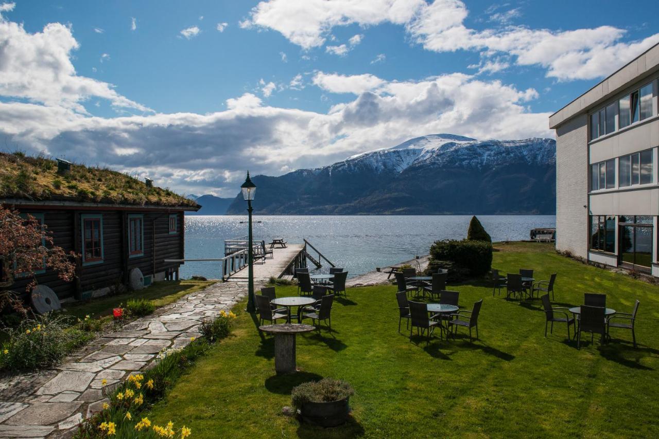Leikanger Fjordhotel - Unike Hoteller Εξωτερικό φωτογραφία