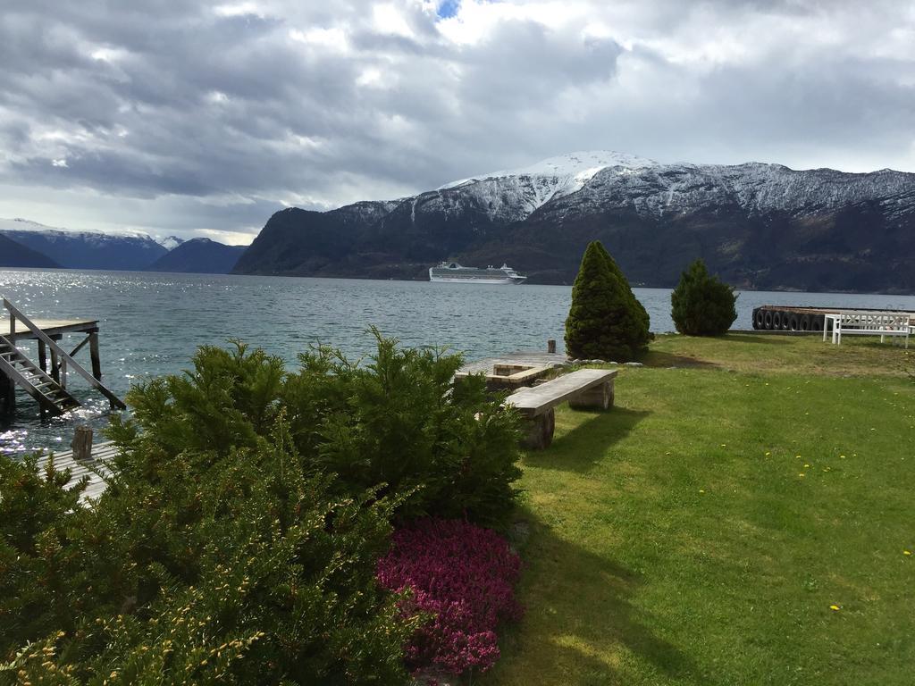 Leikanger Fjordhotel - Unike Hoteller Εξωτερικό φωτογραφία