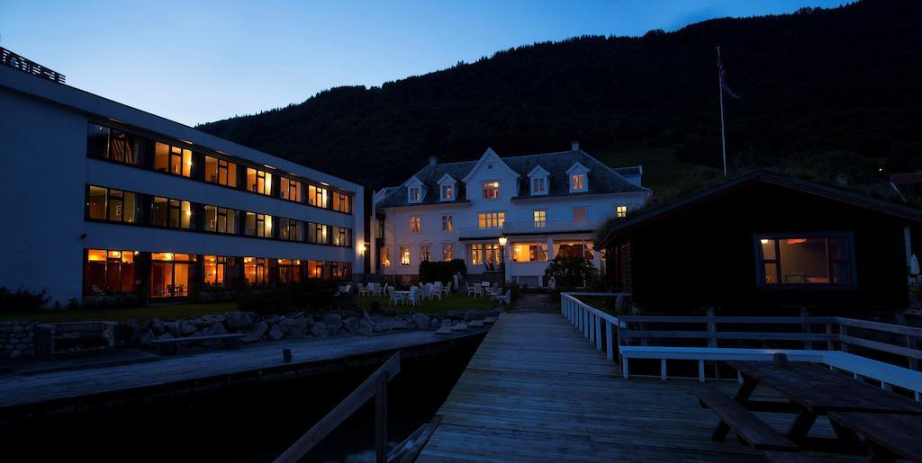 Leikanger Fjordhotel - Unike Hoteller Εξωτερικό φωτογραφία