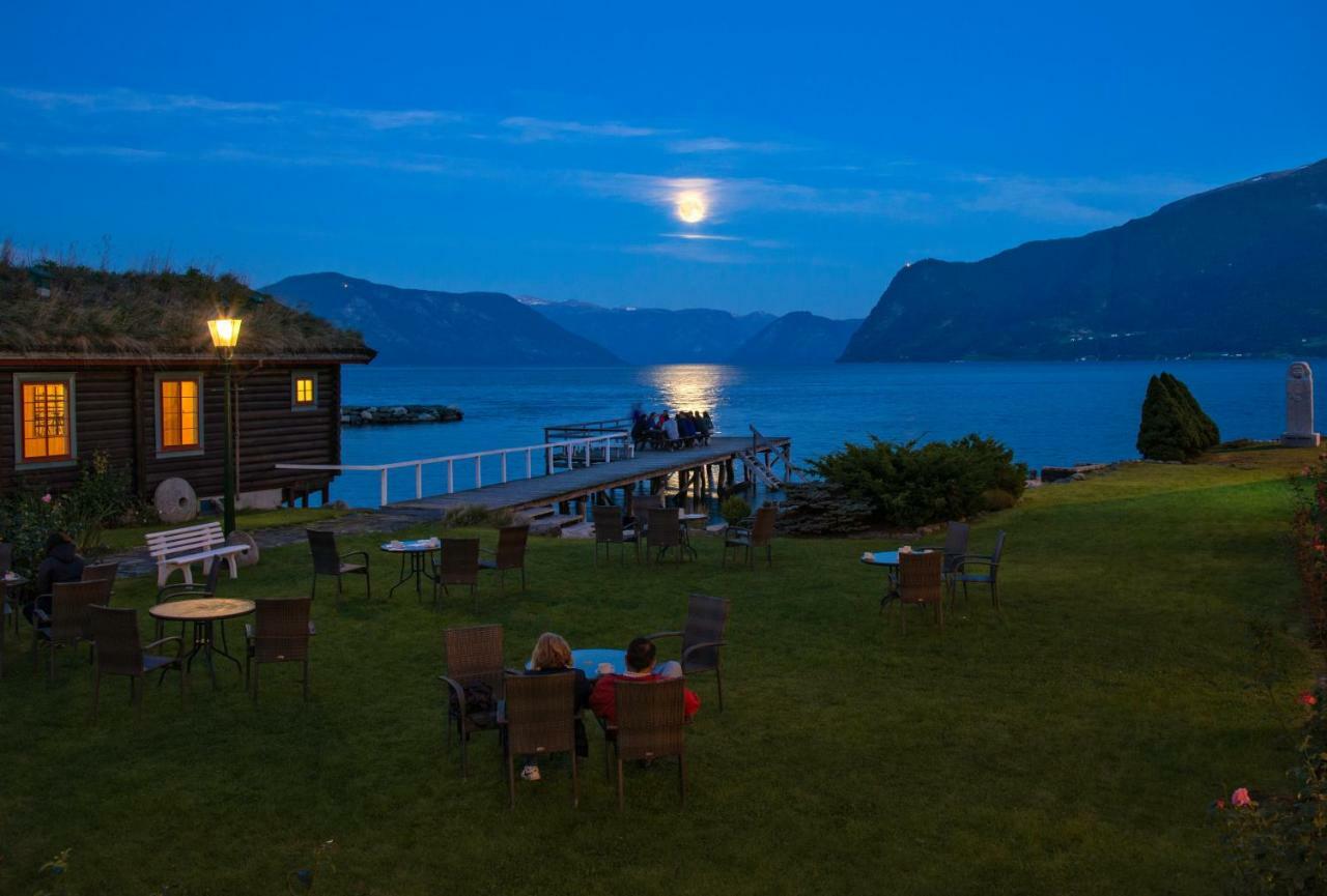 Leikanger Fjordhotel - Unike Hoteller Εξωτερικό φωτογραφία