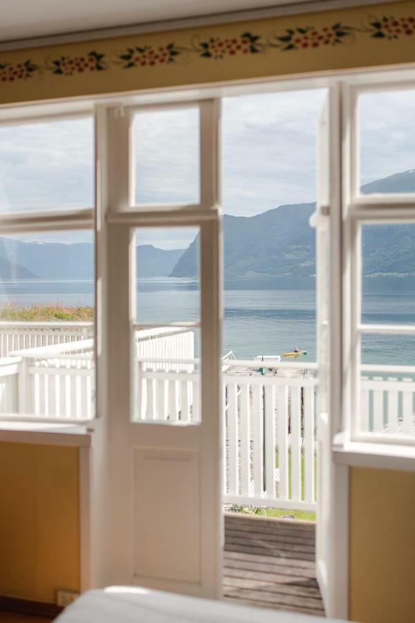 Leikanger Fjordhotel - Unike Hoteller Εξωτερικό φωτογραφία